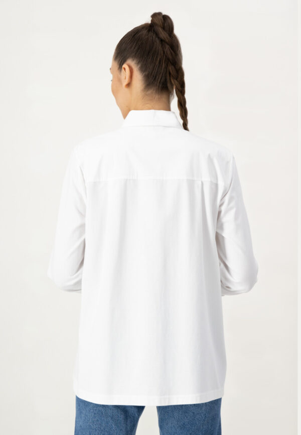 bluzka-louis-and-mia biała bluzka z długim rękawem z kieszeniami na piersi z ekspozycyjnej bawełny