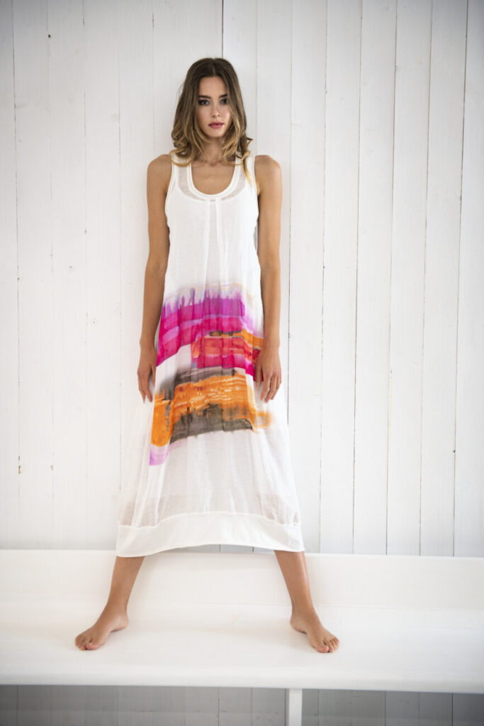 suknia-beate-heymann-biała letnia z dodatkiem kolorowym butik luisa bydgoszcz