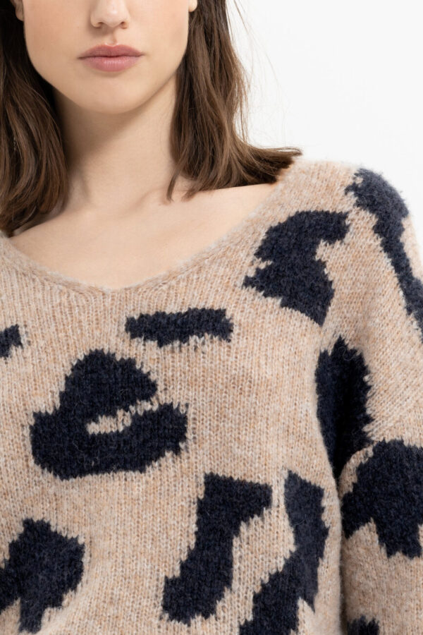 sweter-luisa-cerano-lekki wygodny miły szpic pantera butik luisa