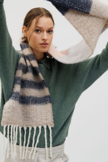 shawl-luisa-cerano-soft alpaca elegant shawl fredzle butk luisa